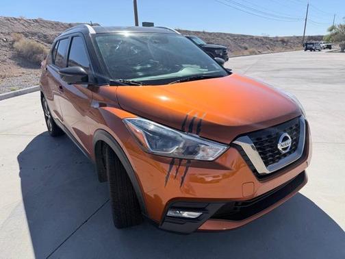 2019 Nissan Kicks SR
