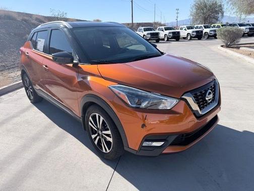 2019 Nissan Kicks SR
