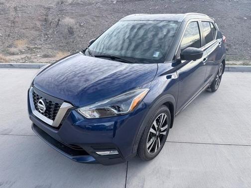 2019 Nissan Kicks SR