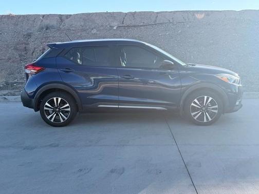 2019 Nissan Kicks SR