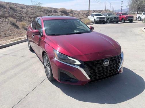 Sunset Drift Chromaflair 2019 Nissan Altima 2.5 SL
