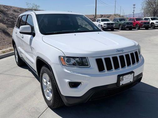 Bright White Clearcoat 2015 Jeep Grand Cherokee Laredo