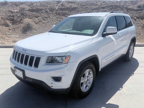 Bright White Clearcoat 2015 Jeep Grand Cherokee Laredo