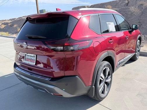 2022 Nissan Rogue SL