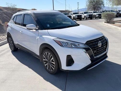 2022 Nissan Kicks SV