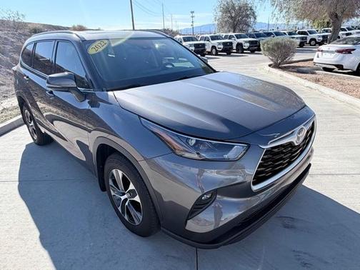 2022 Toyota Highlander Hybrid XLE