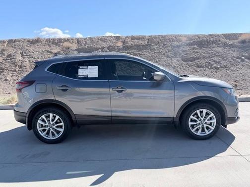 2022 Nissan Rogue Sport SV