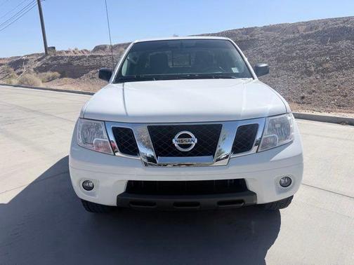 Glacier White 2019 Nissan Frontier SV