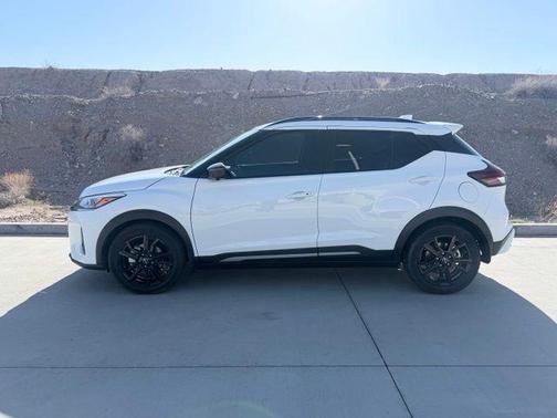 Fresh Powder 2023 Nissan Kicks SR