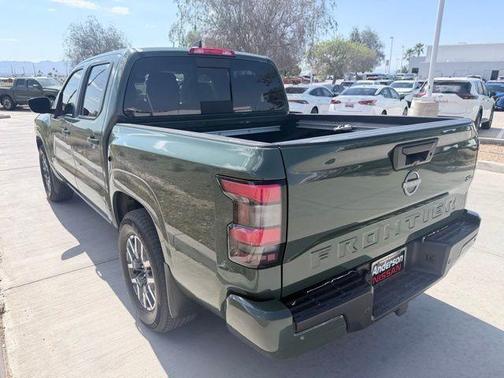 2024 Nissan Frontier SL