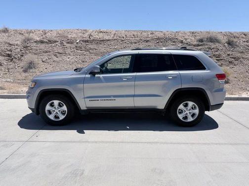 Billet Silver Metallic Clearcoat 2017 Jeep Grand Cherokee Laredo