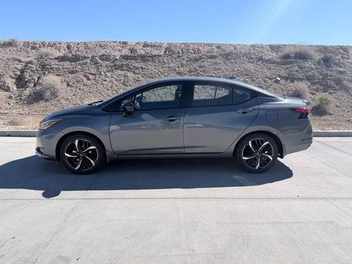 2025 Nissan Versa 1.6 SR