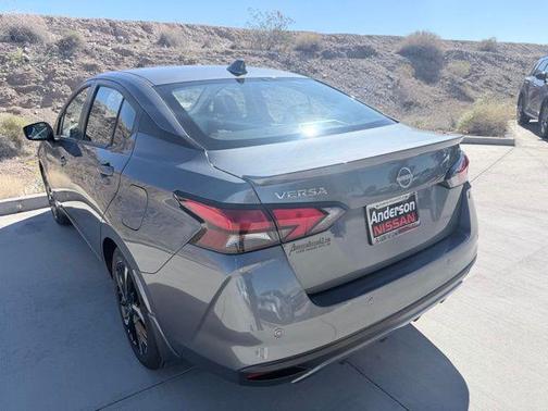 2025 Nissan Versa 1.6 SR
