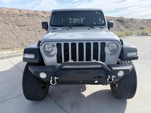 2020 Jeep Gladiator Sport