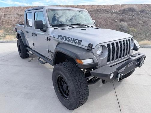 2020 Jeep Gladiator Sport