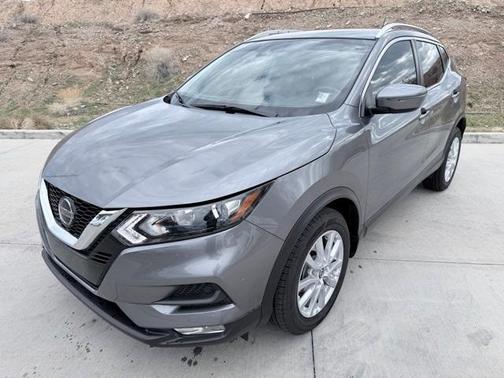 2022 Nissan Rogue Sport SV