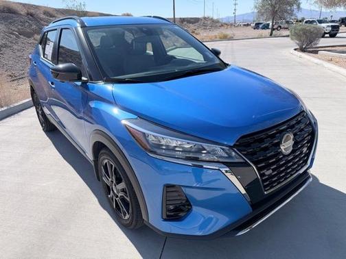 2021 Nissan Kicks SR