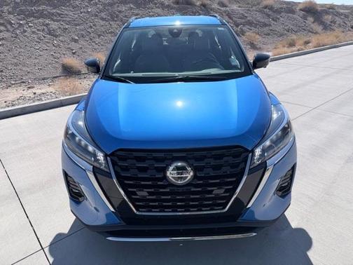 2021 Nissan Kicks SR