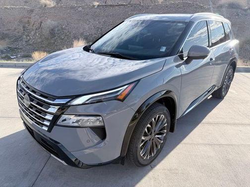 2024 Nissan Rogue Platinum