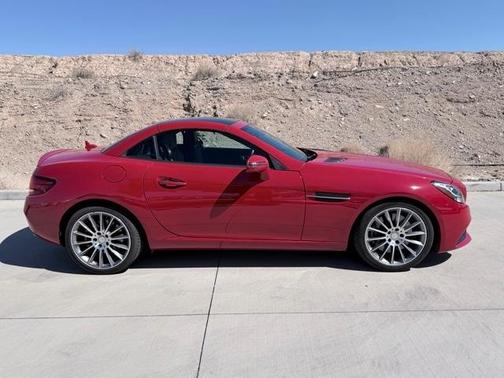 2017 Mercedes-Benz SLC 300 Base