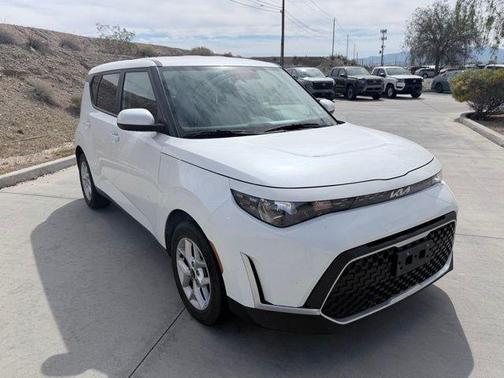 2023 Kia Soul LX