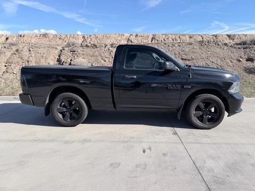2016 RAM 1500 Tradesman/Express
