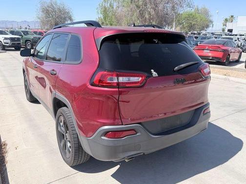 Deep Cherry Red Crystal Pearlcoat 2016 Jeep Cherokee Altitude