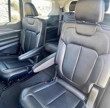 Photo 5 of 30 of 2021 Jeep Grand Cherokee L Limited
