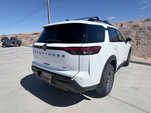 Everest White P 2026 Nissan Pathfinder SV
