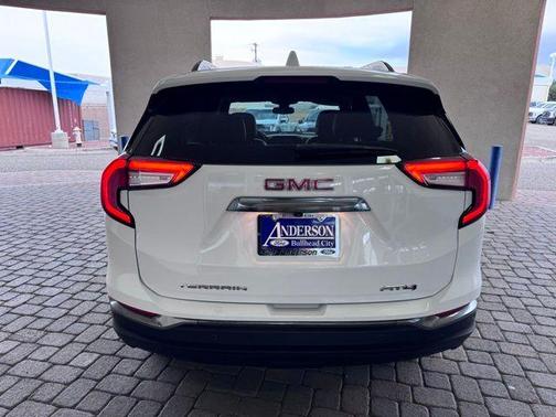 2024 GMC Terrain AT4