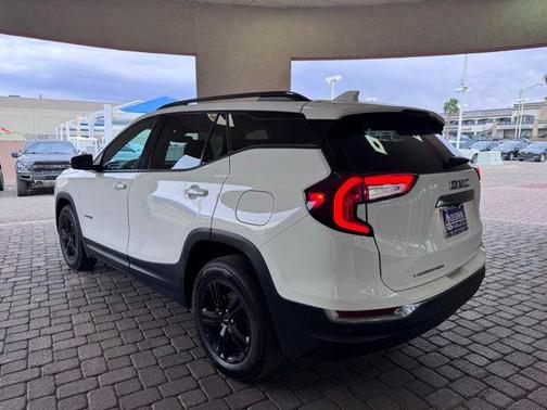 2024 GMC Terrain AT4