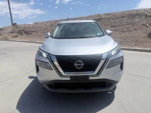 Brilliant Silver Metallic 2023 Nissan Rogue SV