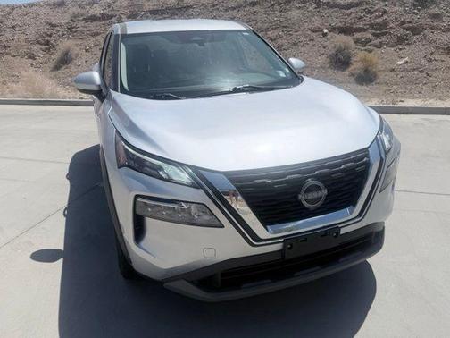 Brilliant Silver Metallic 2023 Nissan Rogue SV