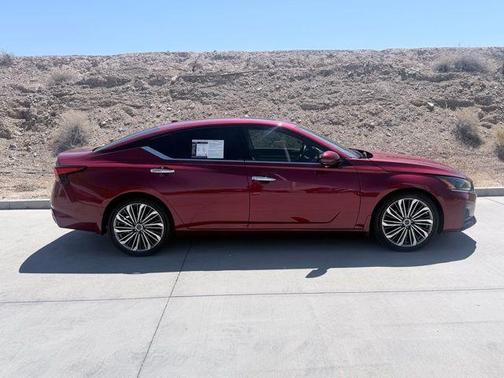 Scarlet Ember 2023 Nissan Altima 2.5 SL