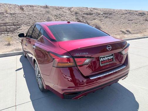 Scarlet Ember 2023 Nissan Altima 2.5 SL