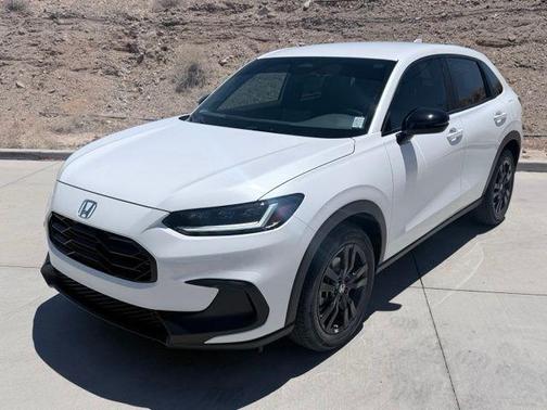 Platinum White Pearl 2026 Honda HR-V Sport