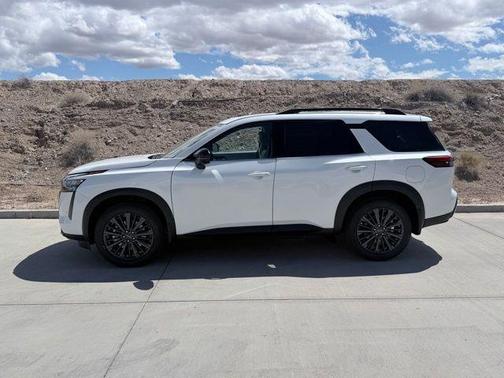 Everest White P 2026 Nissan Pathfinder SL