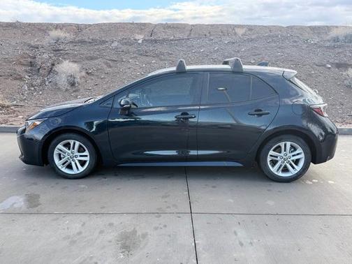 2022 Toyota Corolla Hatchback SE