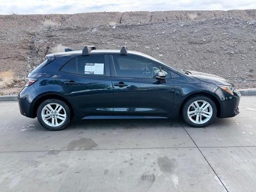 2022 Toyota Corolla Hatchback SE