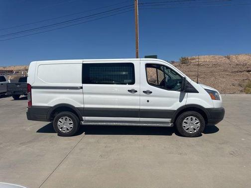 Oxford White 2018 Ford Transit-250 Base