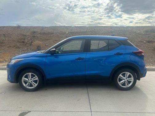 2025 Nissan Kicks Play S