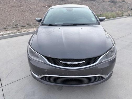 2017 Chrysler 200 Limited