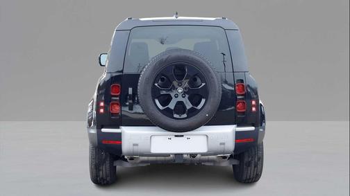 2024 Land Rover Defender 110 P300
