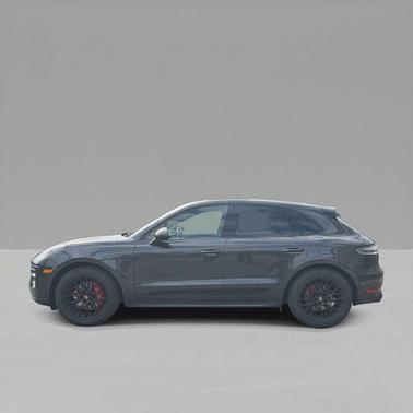 Volcano Grey Metallic 2021 Porsche Macan Macan GTS