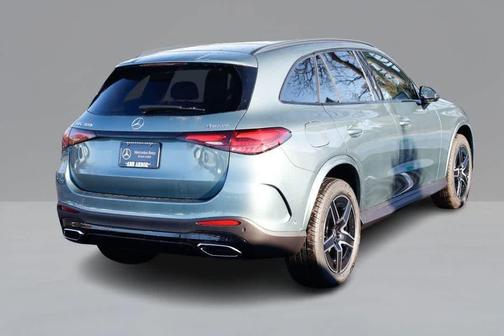 Verde Silver Metallic 2026 Mercedes-Benz GLC 300 4MATIC