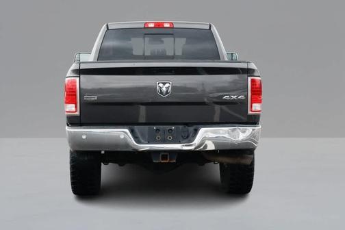 2017 RAM 2500 Laramie Crew Cab 4x4 6'4' Box