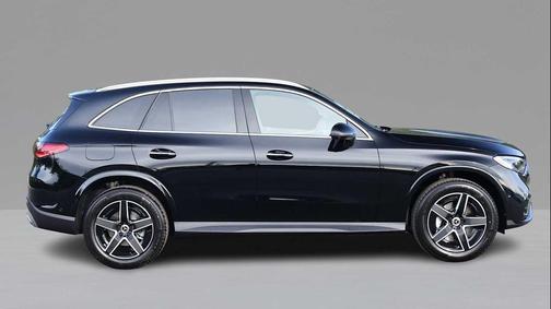 2026 Mercedes-Benz GLC 300 4MATIC