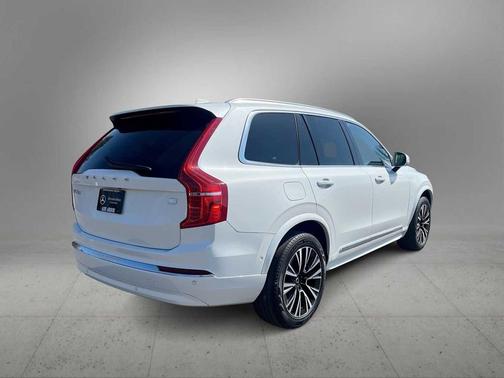 2023 Volvo XC90 Recharge Plug-In Hybrid T8 Plus 6-Seater