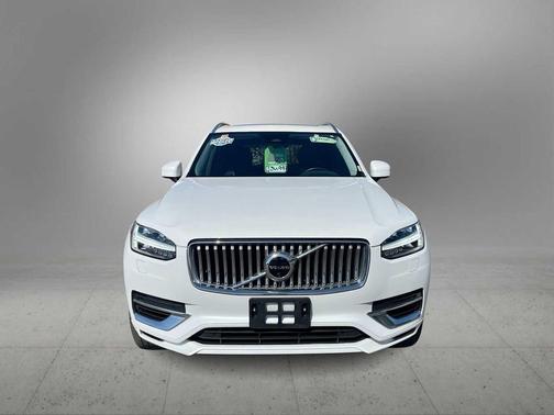 2023 Volvo XC90 Recharge Plug-In Hybrid T8 Plus 6-Seater