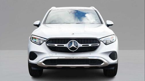 2026 Mercedes-Benz GLC 300 4MATIC